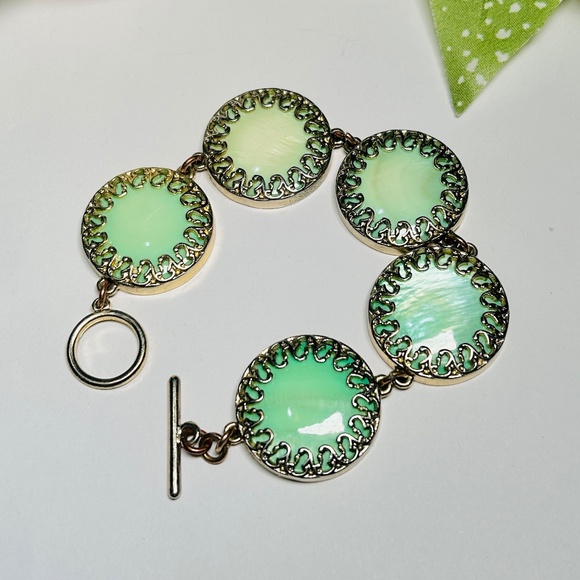 Vintage Jewelry - Vintage Abalone Sea Green Round Scrolled Gold Plated Toggle Bracelet